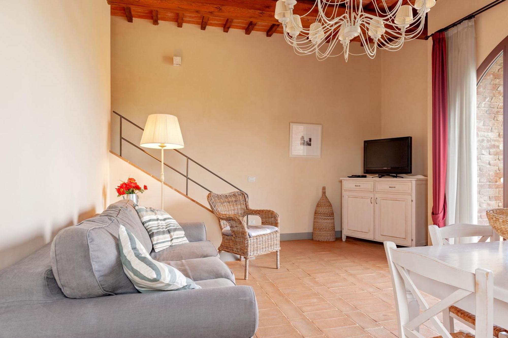 Il Borgo Delle Ville Palaia Exterior photo