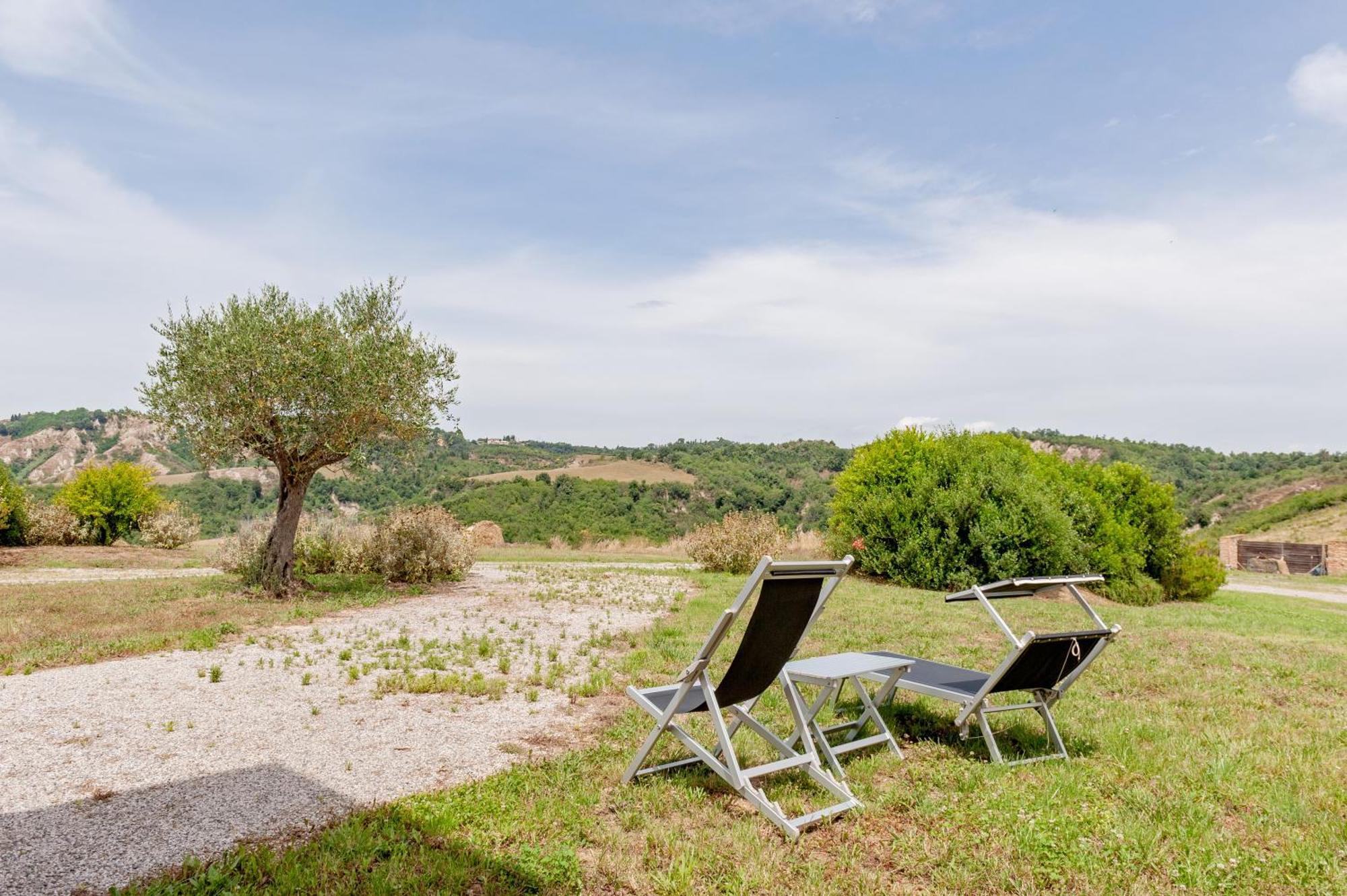 Il Borgo Delle Ville Palaia Exterior photo