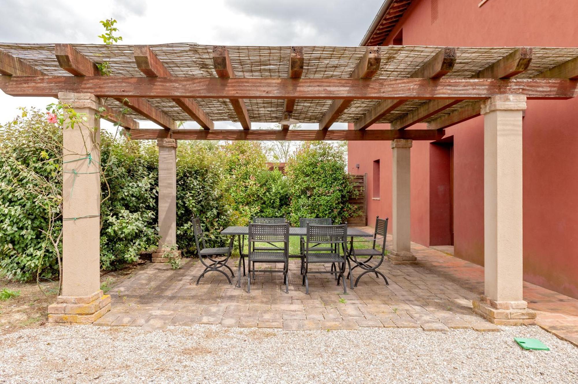 Il Borgo Delle Ville Palaia Exterior photo